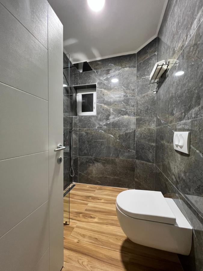 Chestnut Yard Villa Tirana Exterior foto